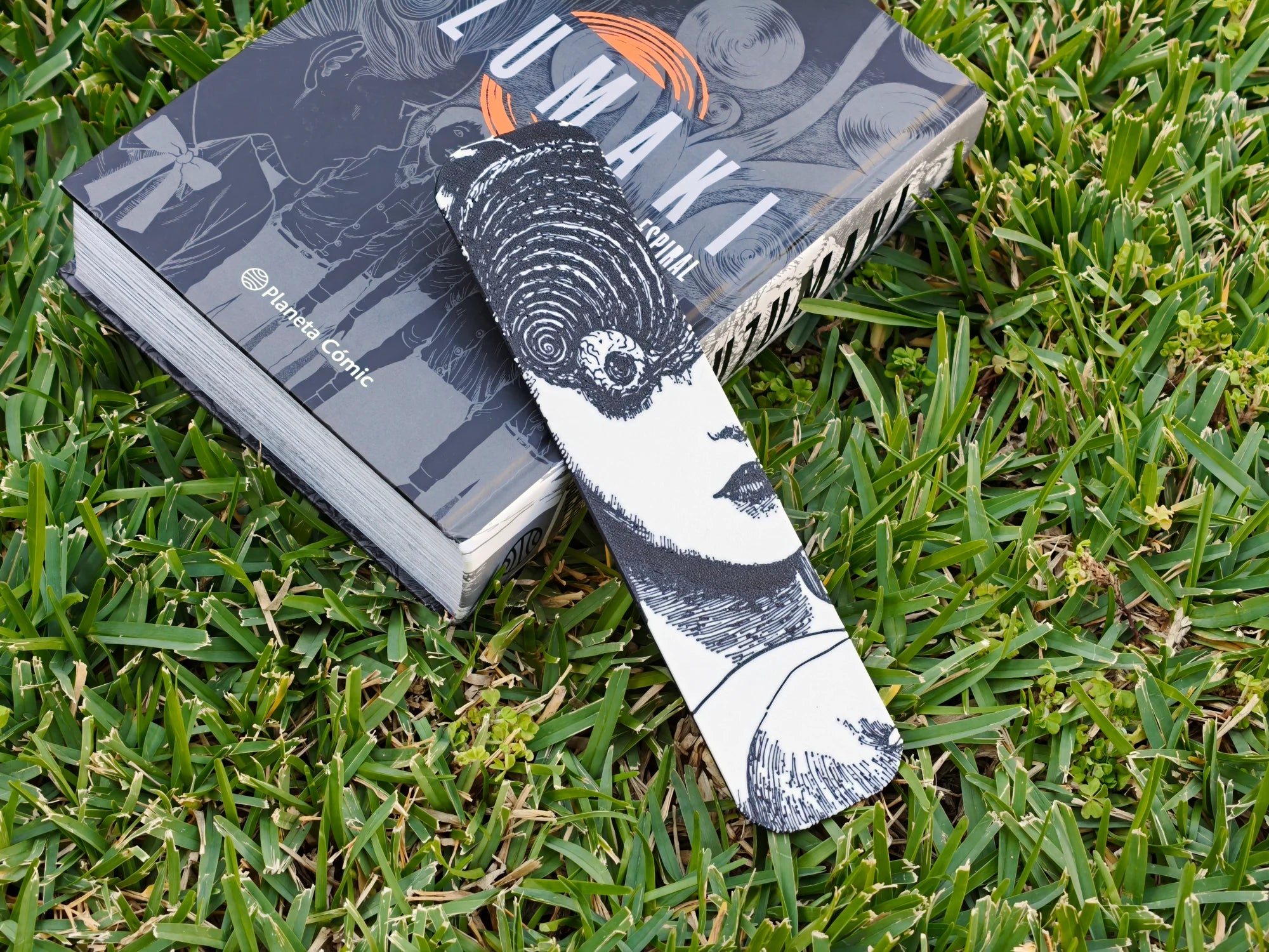 Marcapáginas de Azami Kurotami