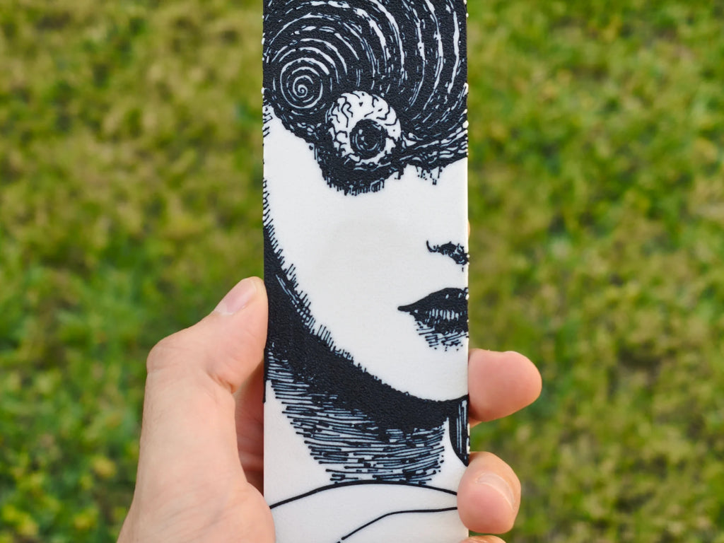 Marcapáginas de Azami Kurotami