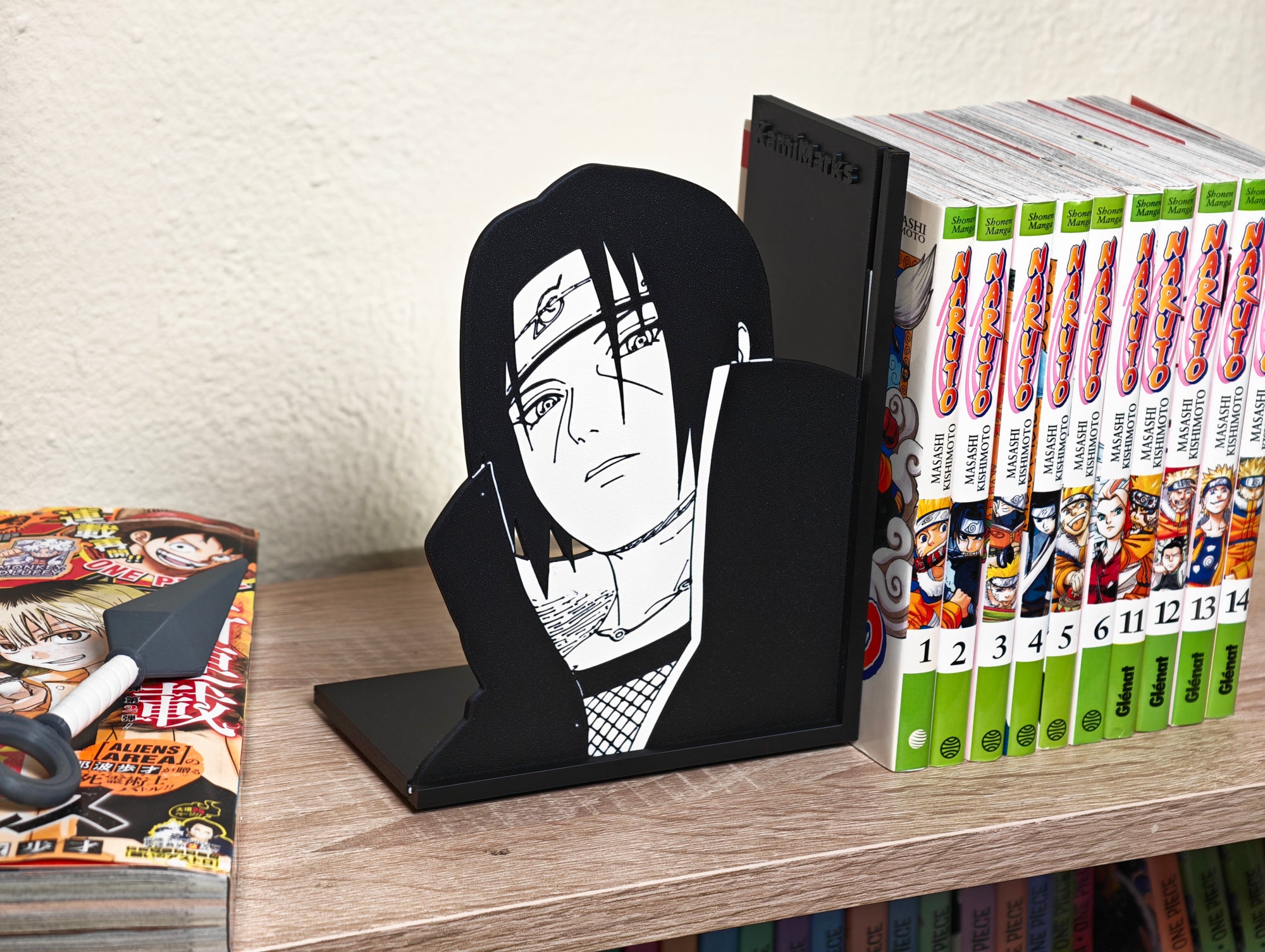 Sujetalibros de Itachi Uchiha