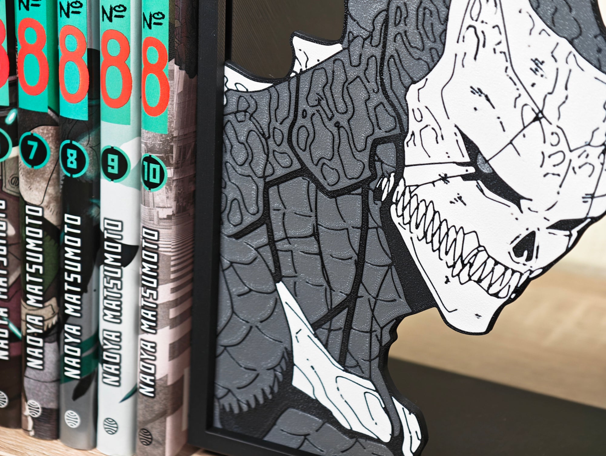 Sujetalibros de Kaiju No.8