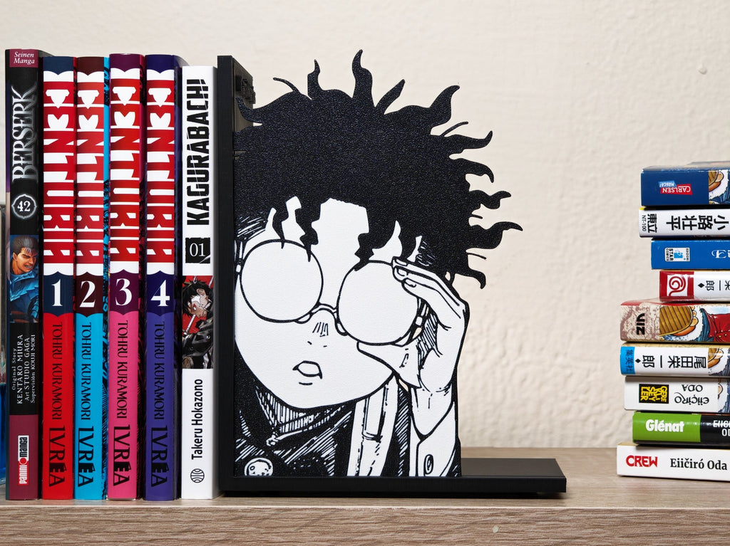 Sujetalibros de Okarun asomando