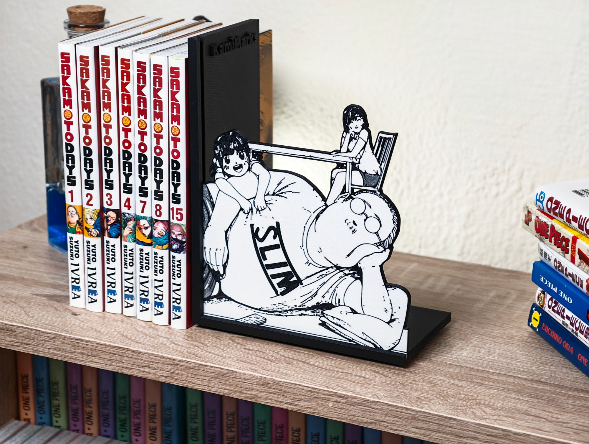 Sujetalibros de Sakamoto y su familia