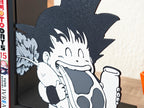 Sujetalibros de Son Goku comiendo