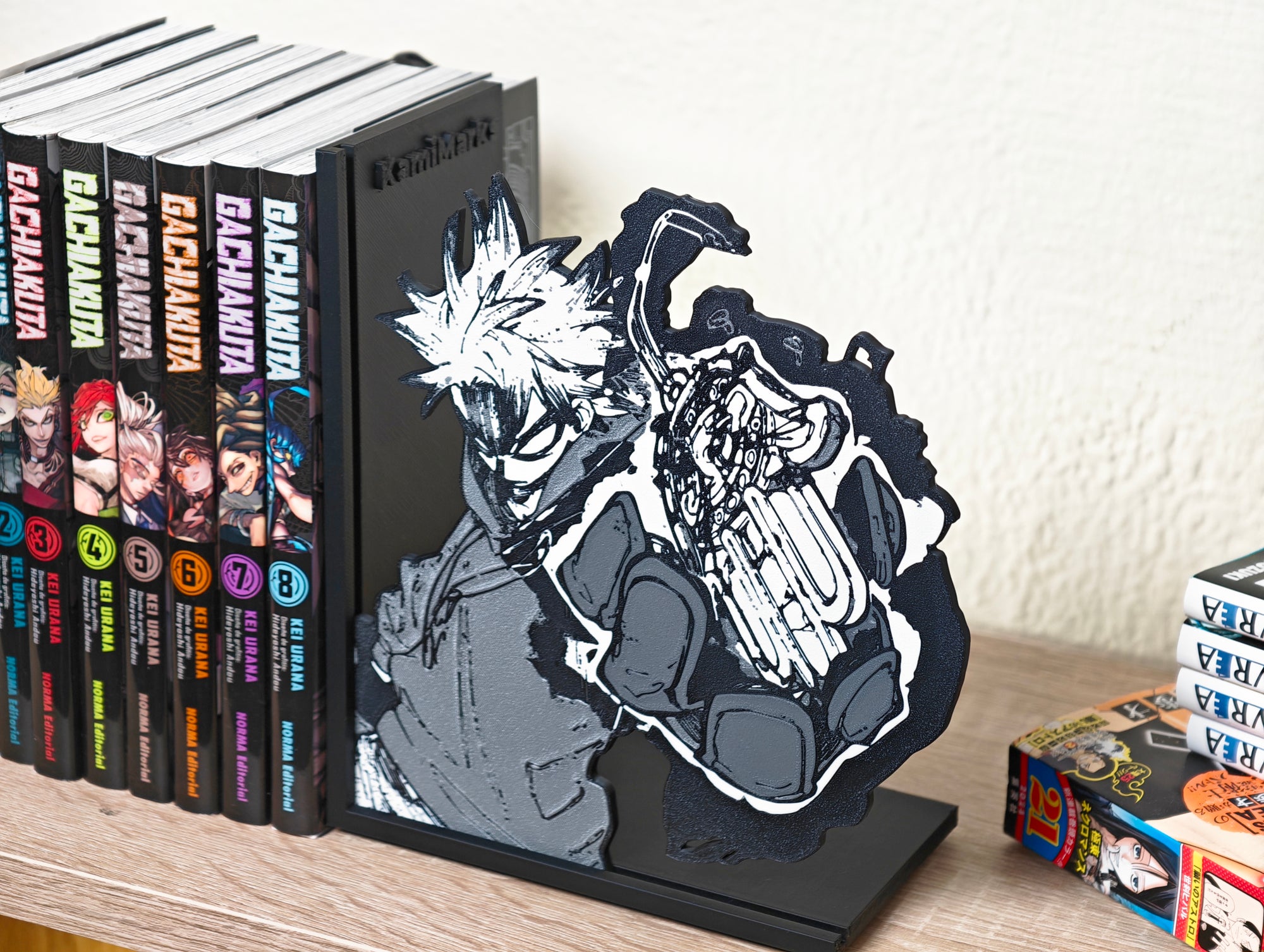 Sujetalibros de Rudo con el amuleto